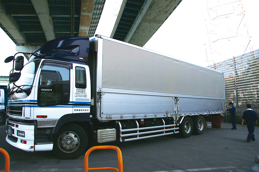 ウイング車